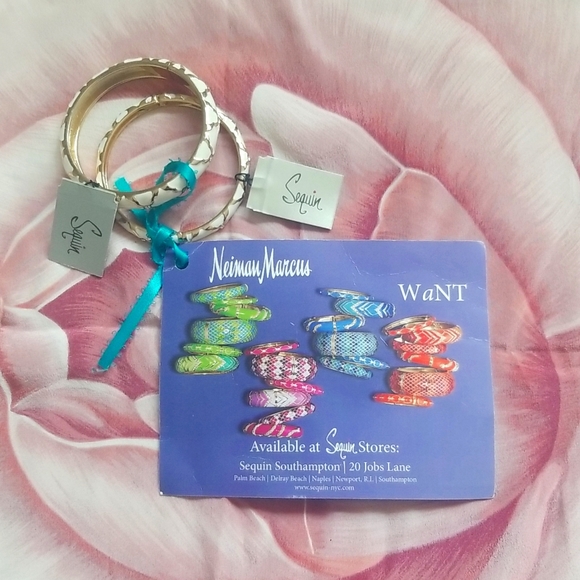 SEQUIN (Set of 2) White Enamel Swarovski Crystal Hinged Bangles Nordstrom NWT - Picture 2 of 9